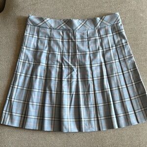 Uniqlo Gray and White Pleated A-Line Mini Skirt